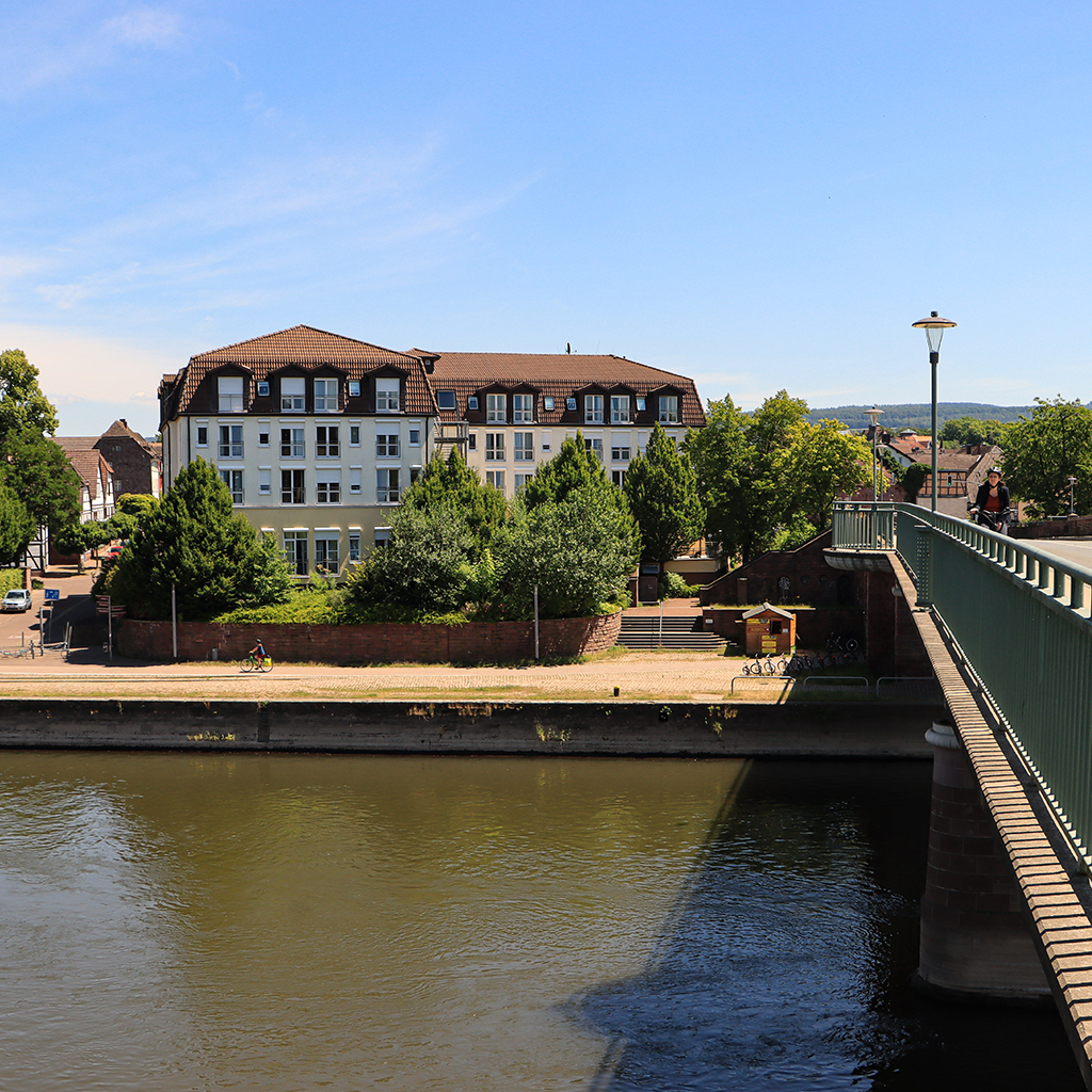 aC_Karussell_Bilder_Residenz-Weserbruecke1